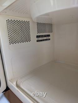 Micro-ondes Vintage General Electric Spacemaker III en bois avec quincaillerie supérieure