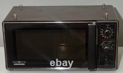 Micro-ondes vintage General Electric Spacemaker II 2 de 1986, modèle J EM10E 001
