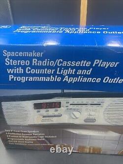 NOUVEAU Boîte Ouverte Vtg 1995 GE Spacemaker 7-4287 Radio Lecteur de Cassettes Sous l'Armoire