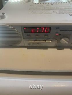 NOUVEAU Boîte Ouverte Vtg 1995 GE Spacemaker 7-4287 Radio Lecteur de Cassettes Sous l'Armoire