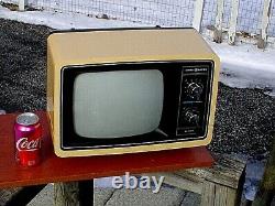 Nice Vintage 1978 Ge General Electric 10'' Tv Tv Couleur