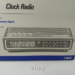 Nouveau réveil radio numérique électronique FM/AM Vintage GE SpaceSaver 7-4612 NOS