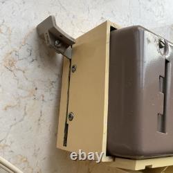 Ouvre-boîte automatique General Electric vintage des années 1960 21ec8 avec charnière Power Pierce