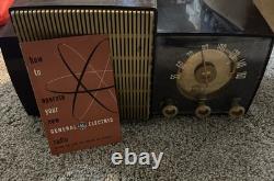 Phonographe vintage GE modèle 431 Radio AM Deluxe avec manuel d'instructions original