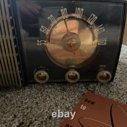 Phonographe vintage GE modèle 431 Radio AM Deluxe avec manuel d'instructions original