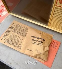 Projecteur phonoviseur Show'N Tell General Electric vintage A651 couleur caramel écossais