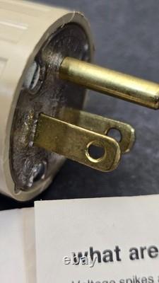 Protecteur de surtension vintage GE GESP-752 avec varistance MOV, complet avec emballage