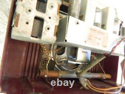 RADIO PORTABLE AM GÉNÉRAL ÉLECTRIQUE BURGONDY 4-TUBES VINTAGE 1952 MODÈLE 607 FONCTIONNE