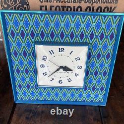 RARE Horloge murale électrique GE Vintage Psychedelic Mid Century 2548 Bleu en boîte d'origine