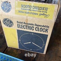 RARE Horloge murale électrique GE Vintage Psychedelic Mid Century 2548 Bleu en boîte d'origine