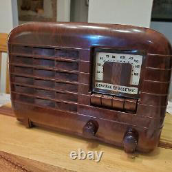 RARE Vintage 1939 General Electric GE H610 Tube Radio Magnifique Joue Terrific