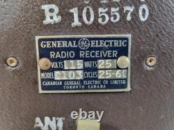 RARE radio à lampes General Electric C-103 vintage des années 1950, coffret en acajou