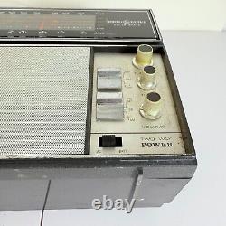 Radio AM/FM à État Solide General Electric Modèle P977C Moniteur Mondial des Années 60 Testé