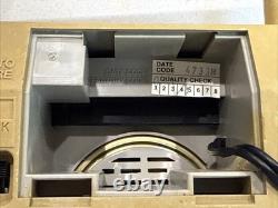 Radio AM/FM à piles / secteur General Electric Modèle No. 7-2825J Vintage