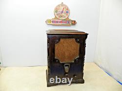 Radio AM Vintage General Electric S-22 Junior style Tombstone en bois #60977