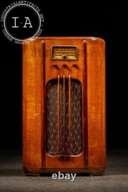 Radio Console Vintage Modèle F-66 par General Electric