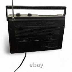 Radio/Enregistreur Cassette Portable AM/FM Vintage General Electric, No. 3-5240-D