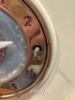 Radio General Electric avec horloge AM FM Modèle 516F Jaune Beurre VTG 1948-50