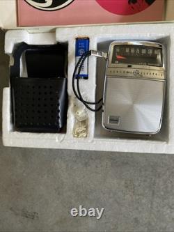 Radio Miniature Vintage GE AM P2710