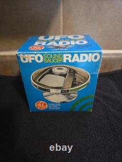 Radio Transistor AM Général Electric P2775A Soucoupe Son UFO Atomique avec Boîte