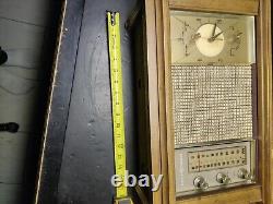 Radio Vintage General Electric C-540B en Noyer Fonctionne Mais a Besoin d'une Antenne