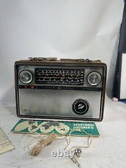 Radio Vintage General Electric GE World Monitor P-990A 17 Transistors 5 Bandes