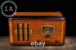 Radio Vintage Modèle E-53X par Canadian General Electric