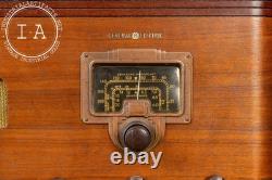 Radio Vintage Modèle E-53X par Canadian General Electric