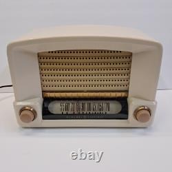 Radio à lampes Bakélite General Electric Modèle 115 des années 1940, fonctionne 115W, USA