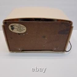 Radio à lampes Bakélite General Electric Modèle 115 des années 1940, fonctionne 115W, USA
