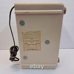 Radio à lampes Bakélite General Electric Modèle 115 des années 1940, fonctionne 115W, USA