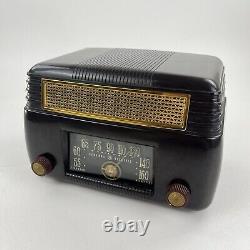 Radio à lampes Vintage General Electric Modèle 202 S'allume