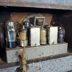 Radio à tube General Electric GD-60 RARE Vintage 1938 en bois avec boutons poussoirs AM GE tel quel