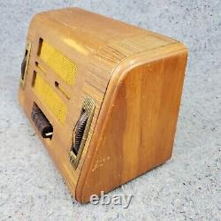 Radio à tube General Electric GD-60 RARE Vintage 1938 en bois avec boutons poussoirs AM GE tel quel