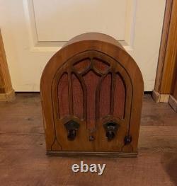 Radio à tubes Général Electric K-50-P en bois des années 1930