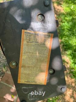 Radio à tubes General Electric modèle J-51 vintage d'avant-guerre