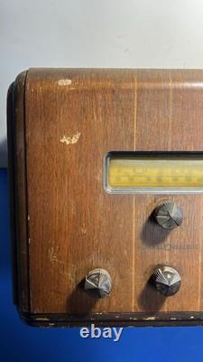 Radio à tubes Vintage General Electric GE E-72 en cabinet en bois années 1930 fonctionne.