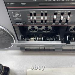 Radio-cassette portable stéréo vintage General Electric 3-5682A, boombox rétro