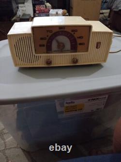 Radio de table AM vintage General Electric Dial Beam, modèle 428, 5 tubes à vide