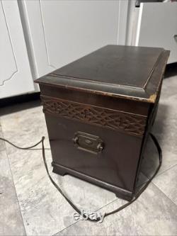 Radio de table à tubes en bois General Electric J62 vintage (1941) Lire