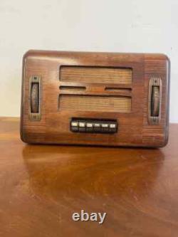 Radio de table en bois General Electric GD-60 de 1938 restaurée professionnellement