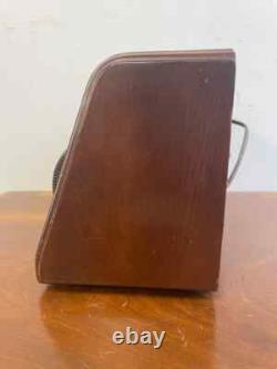Radio de table en bois General Electric GD-60 de 1938 restaurée professionnellement