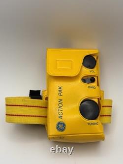 Radio portable vintage GE Action Pak AM/FM 7-1990 YLA avec étui, testé et fonctionne