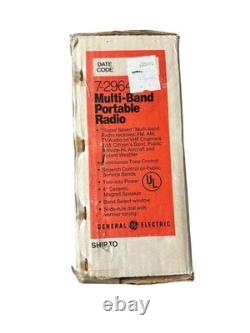 Radio portable vintage GE Super Seven Multi-Bande 7-2964 boîte ouverte, neuve.
