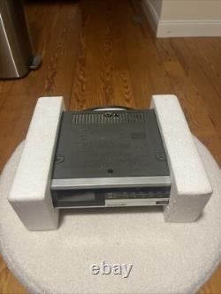 Radio-réveil AM/FM GE Spacemaker Kitchen Companion Modèle 7-4217A Complet