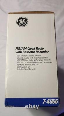 Radio-réveil FM/AM vintage GE avec enregistreur cassette et microphone intégré #7-4956 NEUF DANS LA BOÎTE