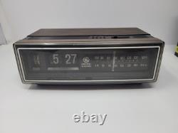 Radio-réveil Flip Clock Général Électrique Vintage 1984 7-4305D Testé