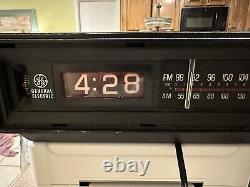 Radio-réveil Flip Vintage General Electric