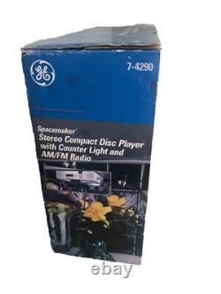 Radio réveil General Electric Spacemaker AM/FM avec lecteur de cassette 7-4290 NOS