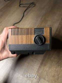 Radio-réveil à horloge à bascule General Electric vintage des années 1980 7-4305C, testé